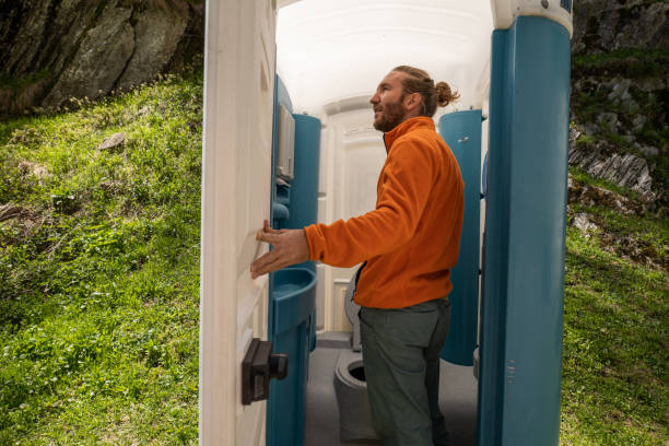 Best Portable toilet rental cost  in Cuyahoga Falls, OH