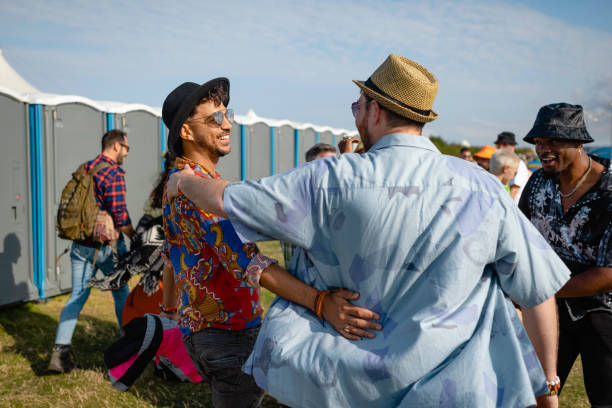 Best Porta potty delivery and setup  in Cuyahoga Falls, OH